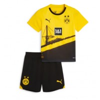 Camiseta Borussia Dortmund Primera Equipación para niños 2023-24 manga corta (+ pantalones cortos)